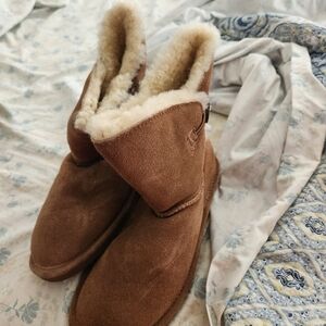 Nwot bear paw boots